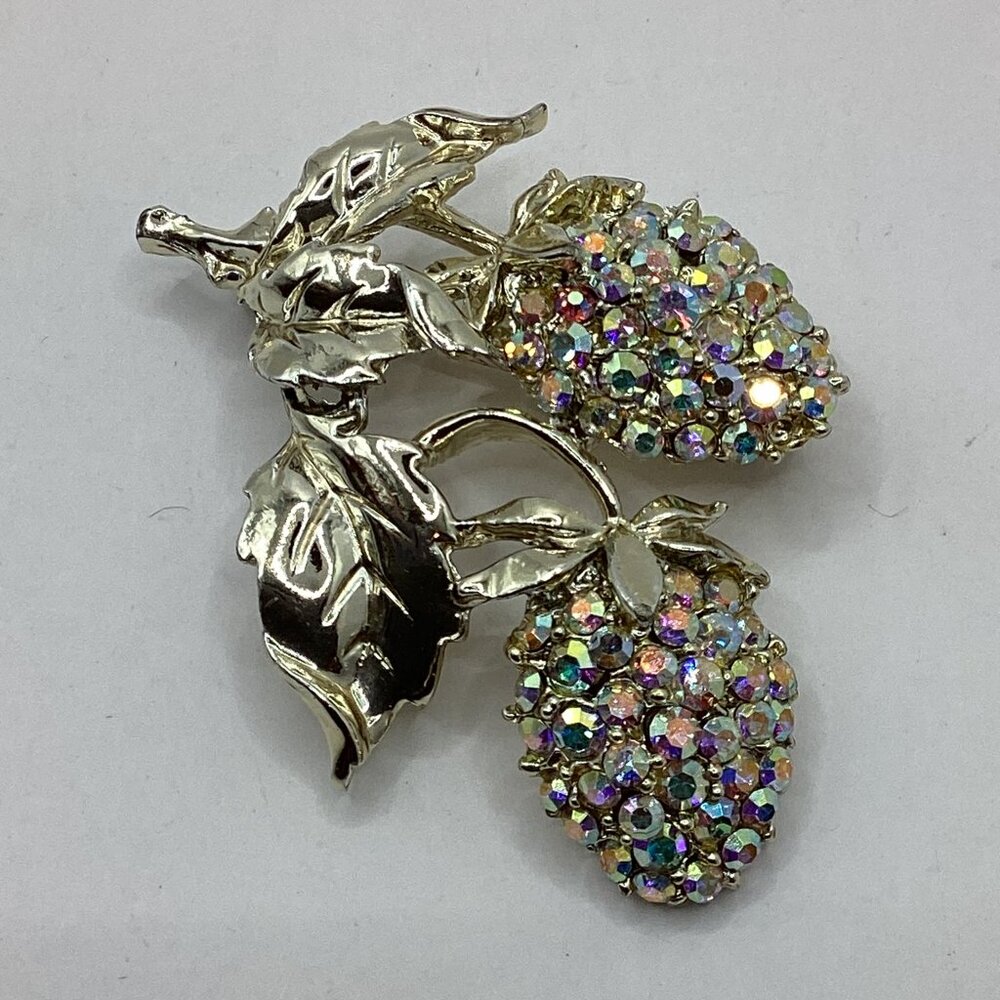 Vintage Aurora Borealis Rhinestone Berry Brooch-Pin